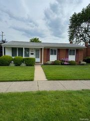 36411 Roycroft Street, Livonia, MI 48154