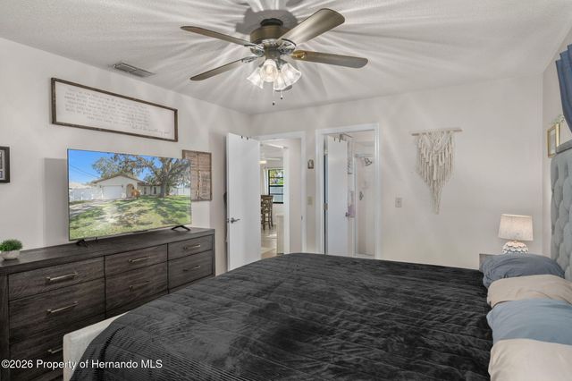 5525 Applegate Drive, Spring Hill, FL 34606