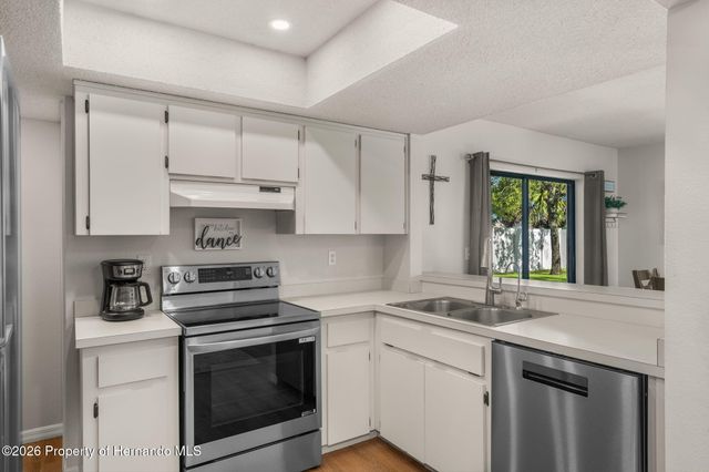 5525 Applegate Drive, Spring Hill, FL 34606