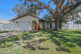5525 Applegate Drive, Spring Hill, FL 34606