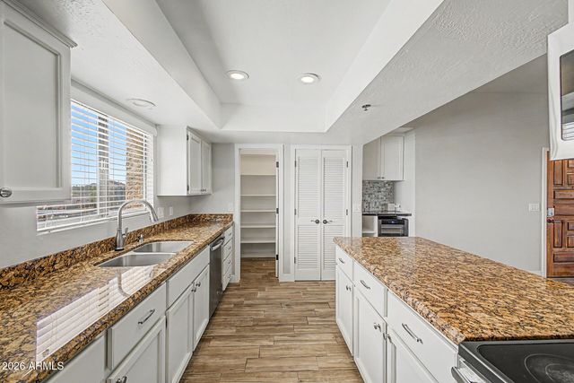3031 N CIVIC CENTER Plaza 311, Scottsdale, AZ 85251