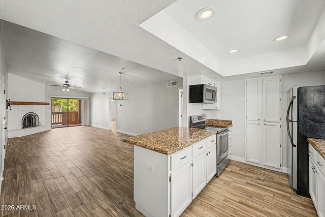 3031 N CIVIC CENTER Plaza 311, Scottsdale, AZ 85251
