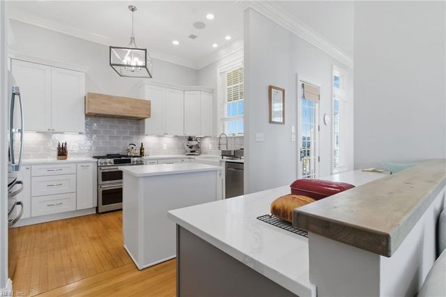 4019 Rugosa Rose CT, Norfolk, VA 23518