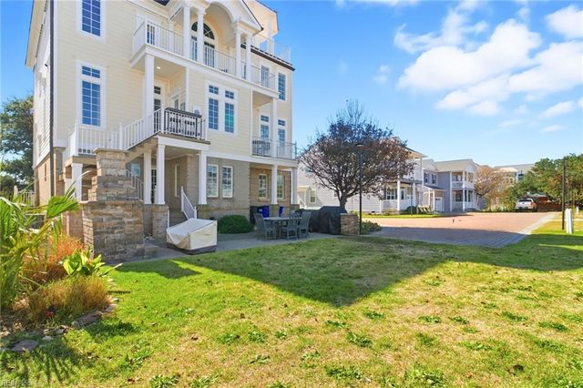 4019 Rugosa Rose CT, Norfolk, VA 23518