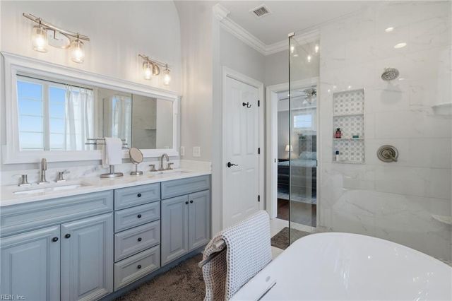 4019 Rugosa Rose CT, Norfolk, VA 23518