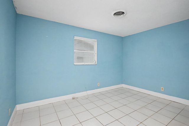 71 18th Avenue S, Lake Worth Beach, FL 33460