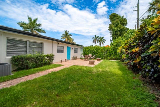 71 18th Avenue S, Lake Worth Beach, FL 33460