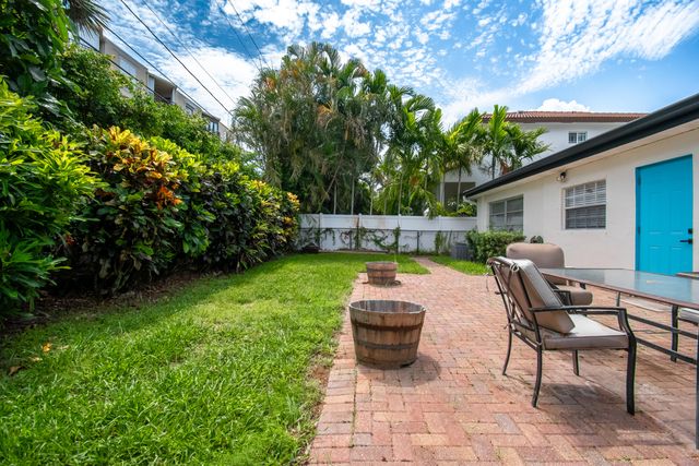 71 18th Avenue S, Lake Worth Beach, FL 33460