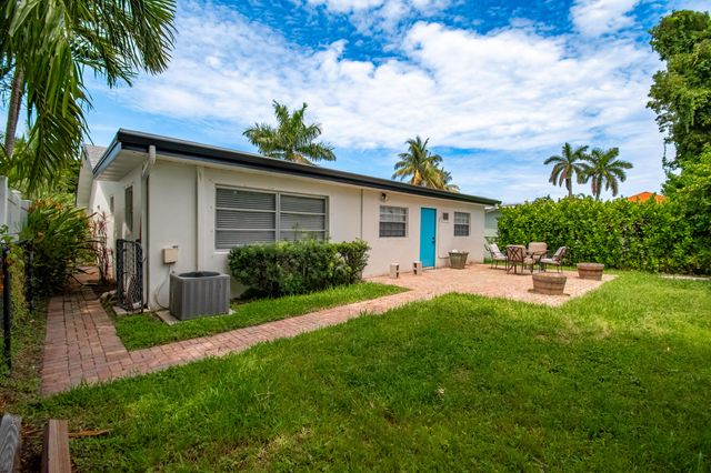71 18th Avenue S, Lake Worth Beach, FL 33460