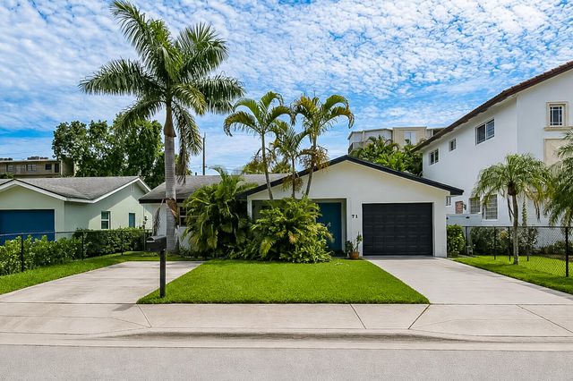 71 18th Avenue S, Lake Worth Beach, FL 33460