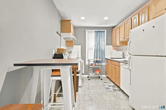 833 Summer Street 2E, Stamford, CT 06905