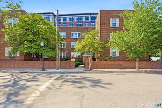 833 Summer Street 2E, Stamford, CT 06905