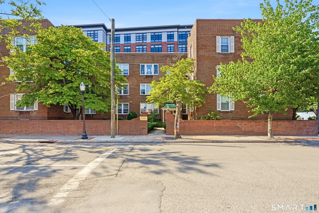 833 Summer Street 2E, Stamford, CT 06905