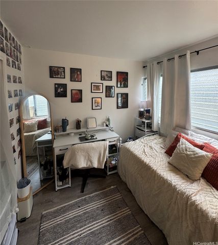 222 Kaiulani Avenue 303, Honolulu, HI 96815