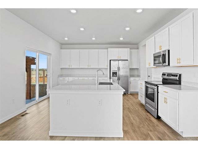 10231 Tucson St, Commerce City, CO 80022