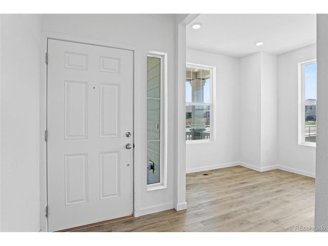 10231 Tucson St, Commerce City, CO 80022