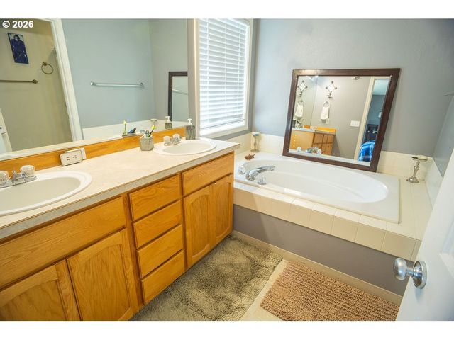 4311 Ne 166TH Ave, Vancouver, WA 98682