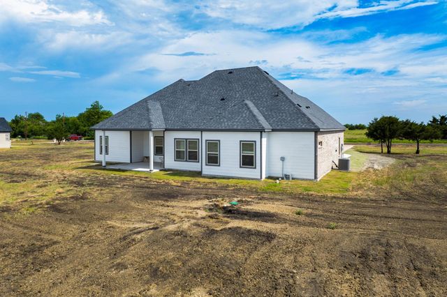 3055 County Road 4301, Greenville, TX 75401