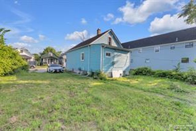 2124 Halleck Street, Hamtramck, MI 48212