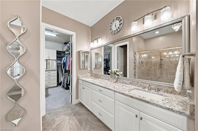 9392 Terresina DR, Naples, FL 34119