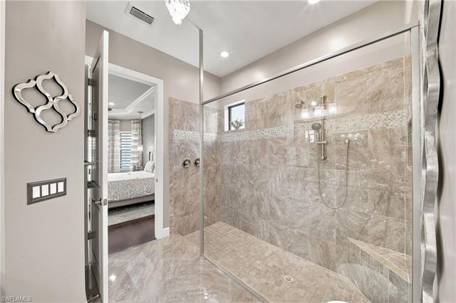 9392 Terresina DR, Naples, FL 34119