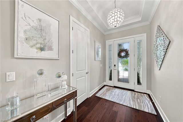 9392 Terresina DR, Naples, FL 34119