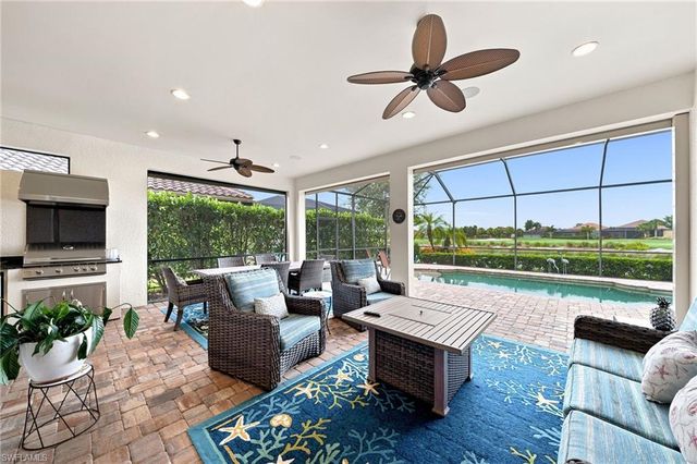 9392 Terresina DR, Naples, FL 34119