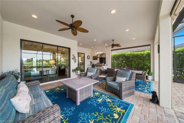 9392 Terresina DR, Naples, FL 34119