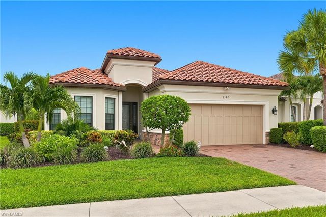9392 Terresina DR, Naples, FL 34119