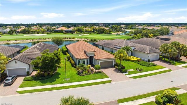 9392 Terresina DR, Naples, FL 34119
