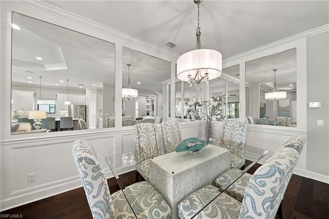 9392 Terresina DR, Naples, FL 34119
