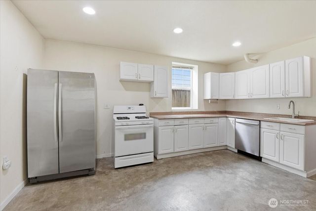 308 NE 50th Street, Seattle, WA 98105