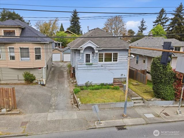 308 NE 50th Street, Seattle, WA 98105