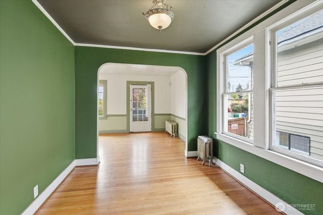 308 NE 50th Street, Seattle, WA 98105
