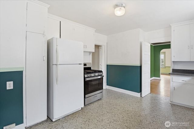 308 NE 50th Street, Seattle, WA 98105