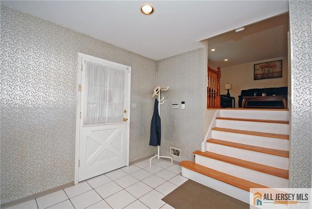 2 Janet Court, East Brunswick, NJ 08816