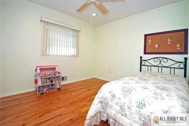 2 Janet Court, East Brunswick, NJ 08816