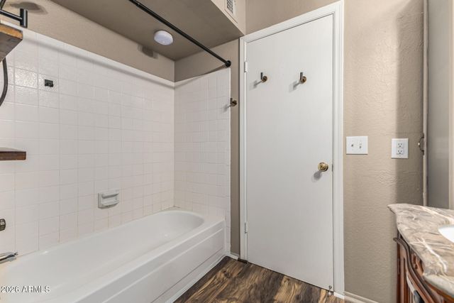 8759 W SAINT JOHN Road, Peoria, AZ 85382