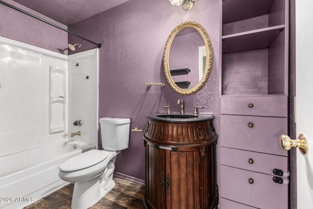 8759 W SAINT JOHN Road, Peoria, AZ 85382