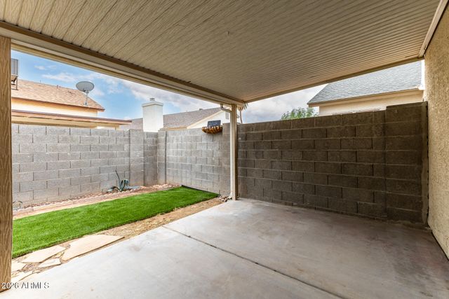 8759 W SAINT JOHN Road, Peoria, AZ 85382