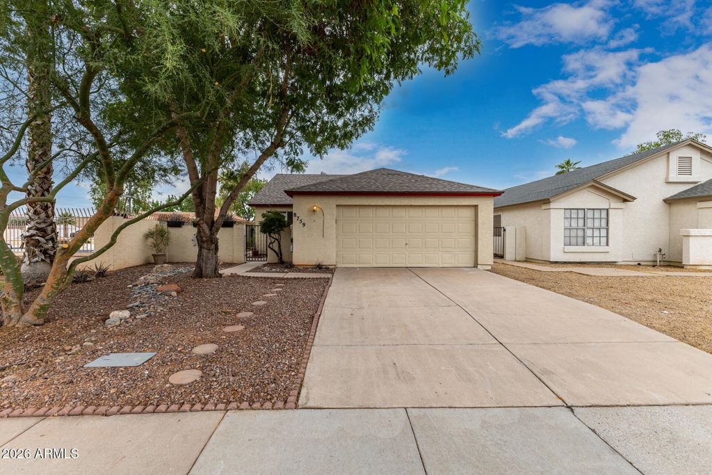 8759 W SAINT JOHN Road, Peoria, AZ 85382