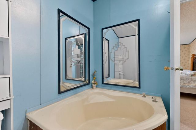 1 Santa Monica Avenue, Los Lunas, NM 87031
