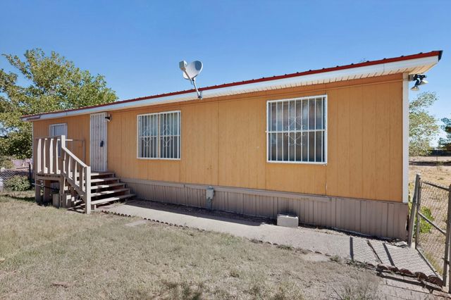 1 Santa Monica Avenue, Los Lunas, NM 87031