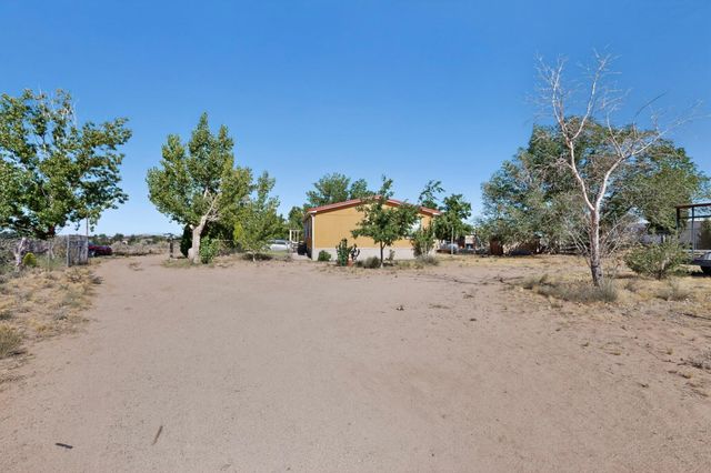 1 Santa Monica Avenue, Los Lunas, NM 87031