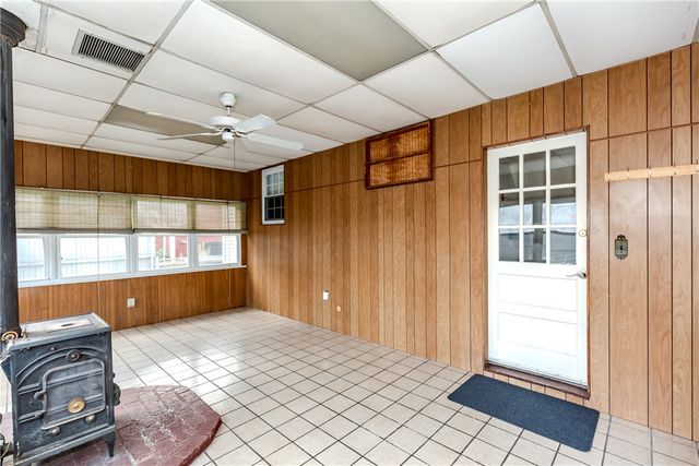 15 Gardner Street, Pawtucket, RI 02861