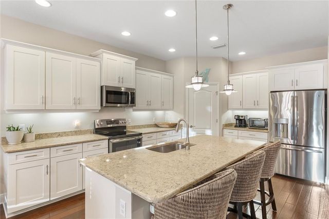 6936 WHITE WILLOW COURT, Sarasota, FL 34243