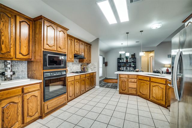 15555 Wrangler Drive, Frisco, TX 75035