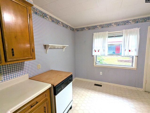 403 N Wise, Saluda, SC 29138