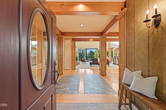 61445 Gosney Road, Bend, OR 97702