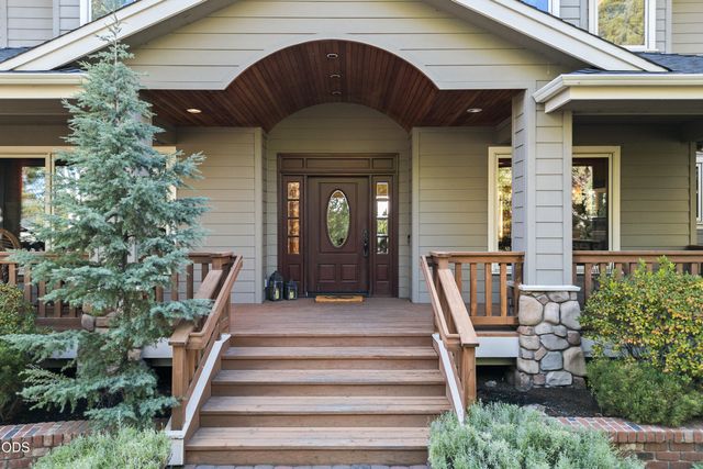61445 Gosney Road, Bend, OR 97702
